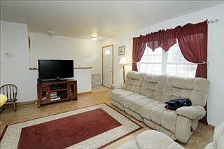 4th image of 98 Boyer Dr