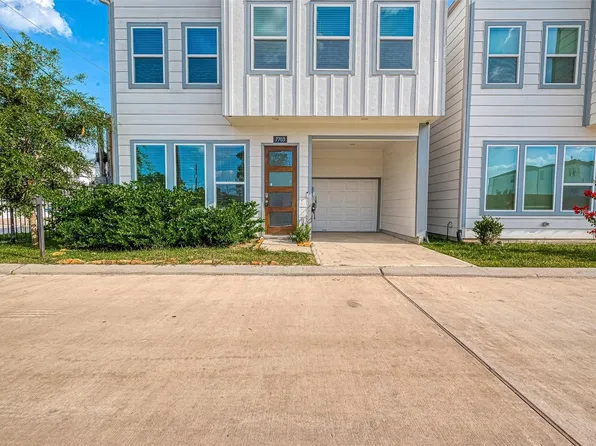 7703 Rainbow Close Ln, Houston, TX 77080