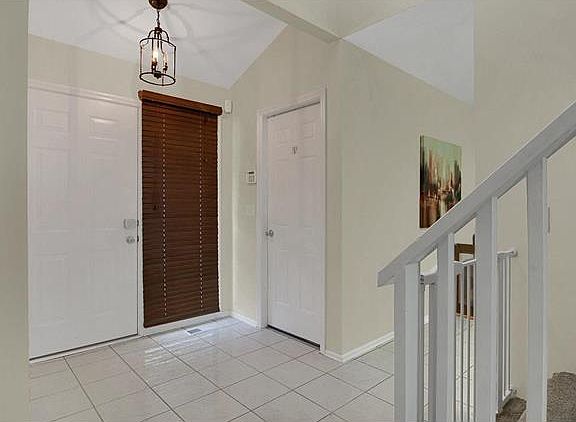 2nd image of 1612 Meadowside Dr