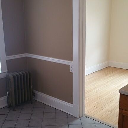 4th image of 2031 Dowd Ave