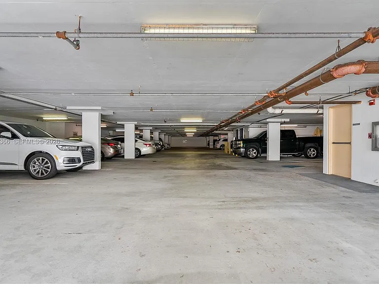 8911 Collins Ave #802 — Photo 27