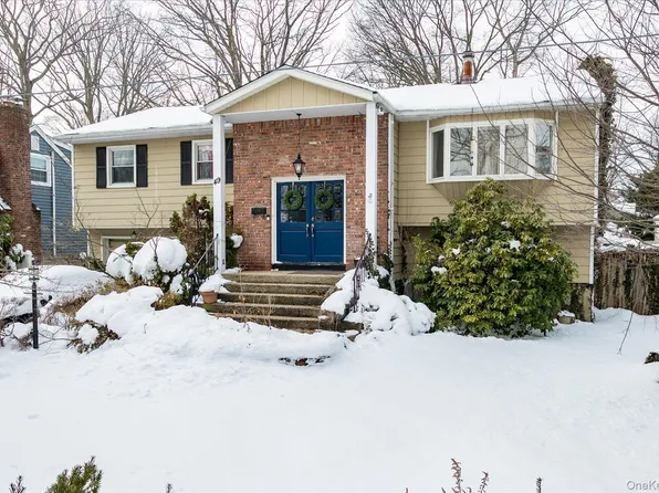 49 Laurel Street, Northport, NY 11768