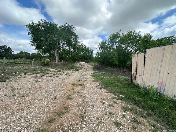 4th image of 17603 Shepherd Rd