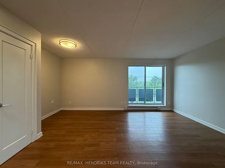 234 Oakdale Ave #201 — Photo 3