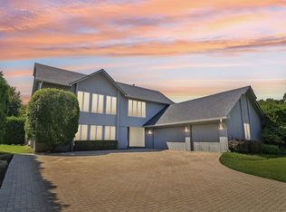 1044 Happ Rd, Northfield, IL 60093