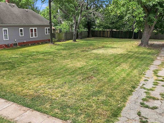 2nd image of 233 N Estelle Ave