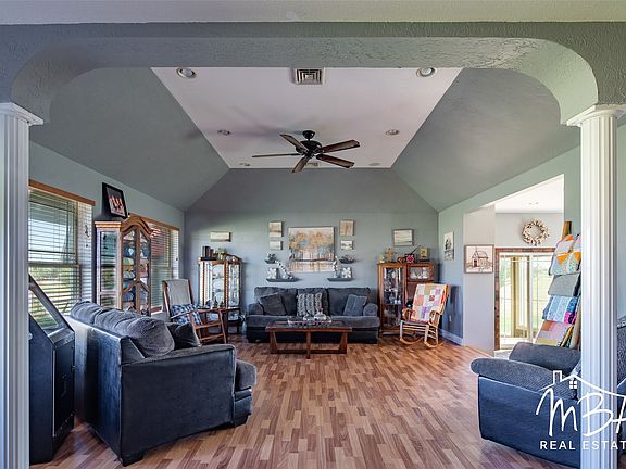 5th image of 4538 W Jones Ave