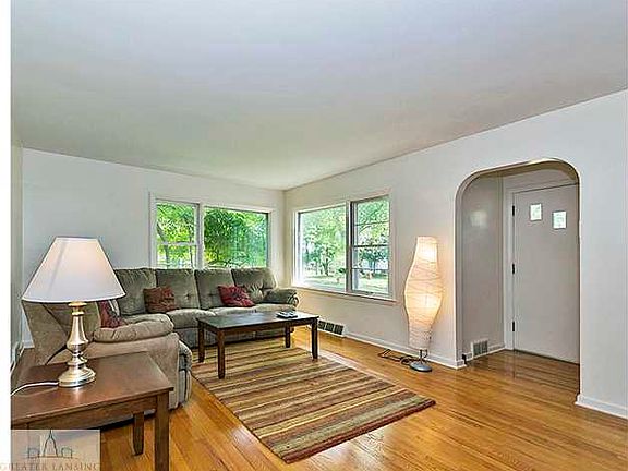 3rd image of 233 E University Dr