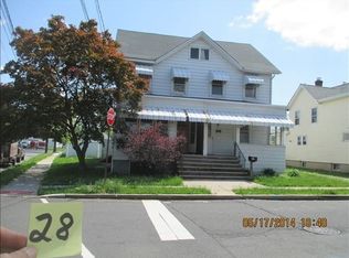 28 Codington St, Raritan, NJ 08869