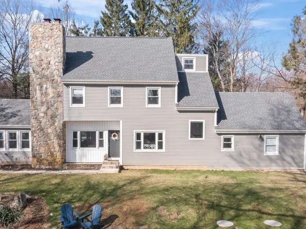 52 Flat Swamp Road, Newtown, CT 06470