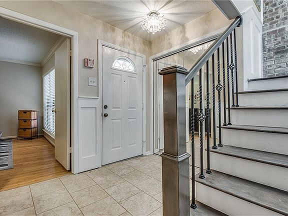 4th image of 2703 Creek Wood Ct