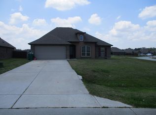 42669 Cherrybark Oak Dr, Ponchatoula, LA 70454