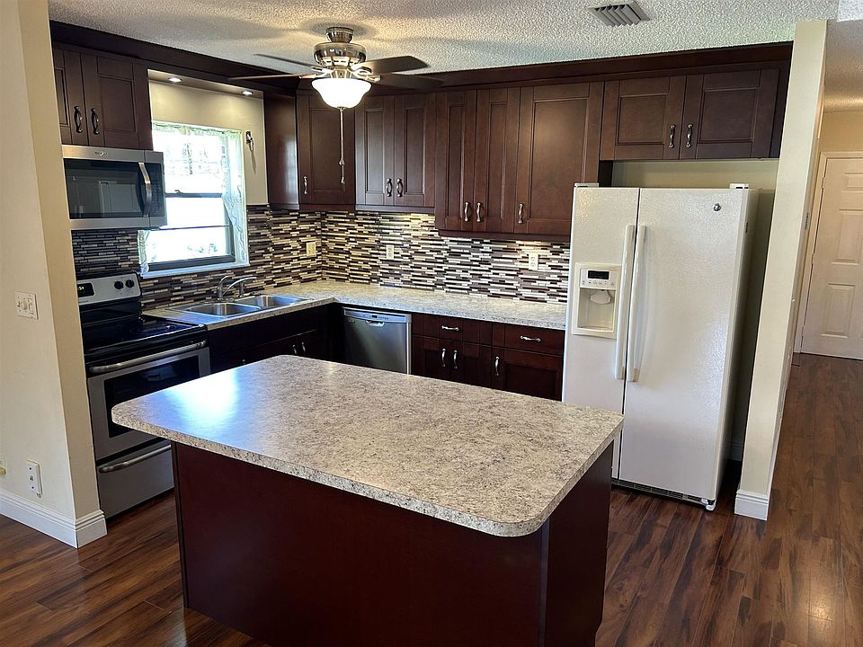 2nd image of 26 Bethesda Park Cir #G26