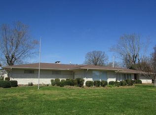 504 Douglas Dr, Lawrenceburg, TN 38464