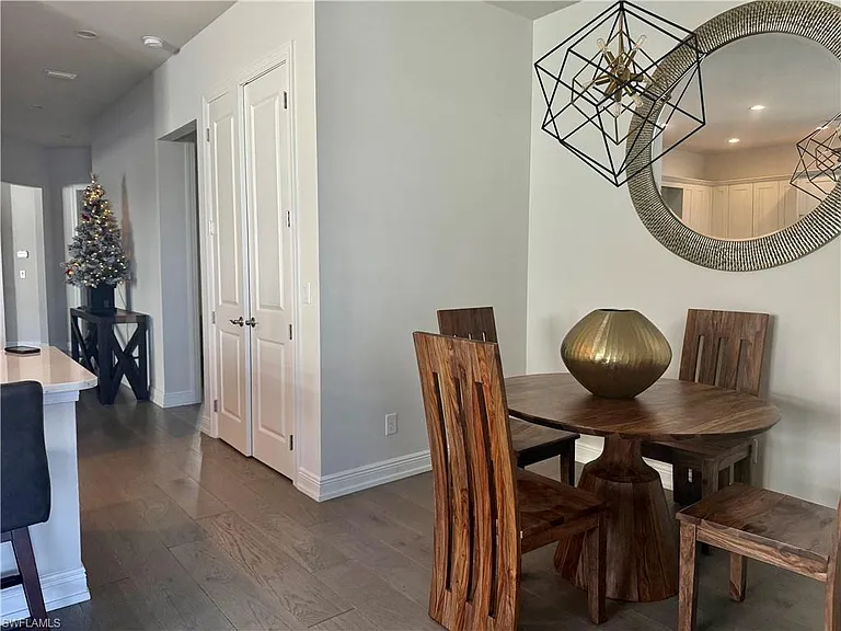 9179 Cayman Dr — Photo 14