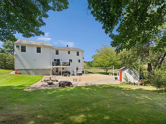 5th image of 21 Cathedral Oaks Drive