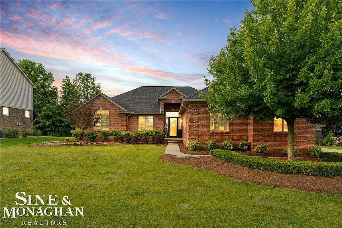 1319 S River Pointe Ln photo 1
