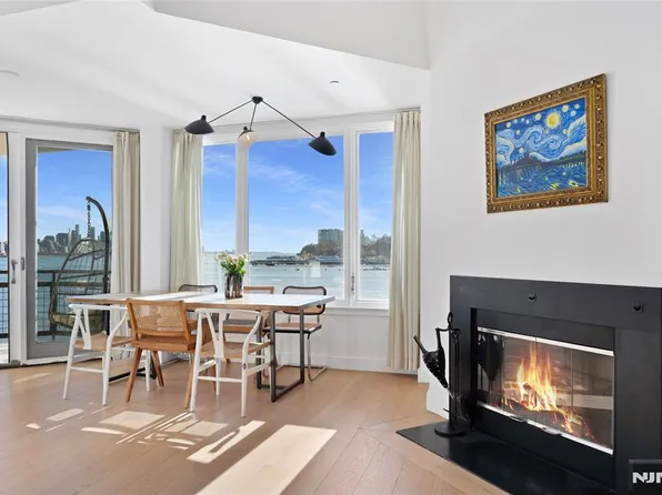 600 Harbor Boulevard #1064, Weehawken, NJ 07086