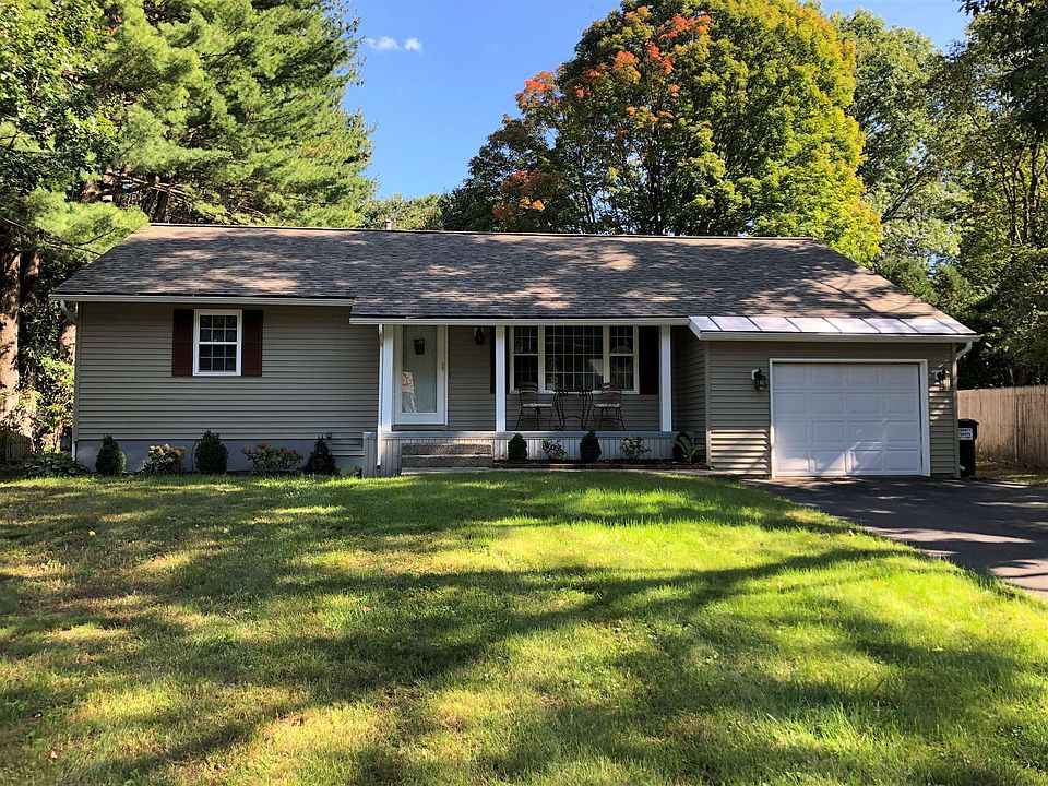 1st image of 12 Holly Dr