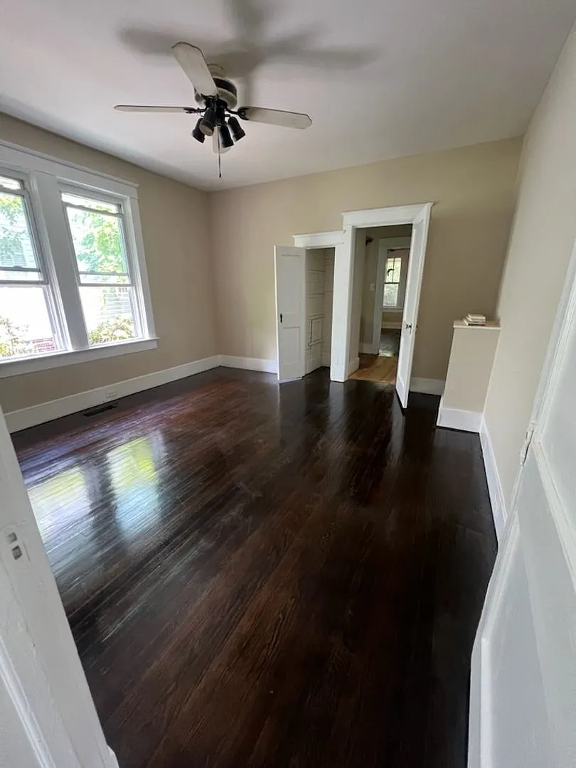 1215 Gregg Ave — Photo 4