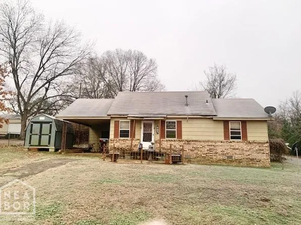 665 W 3rd St, Newark, AR 72562