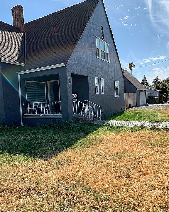 1st image of 624 E Roseburg Ave