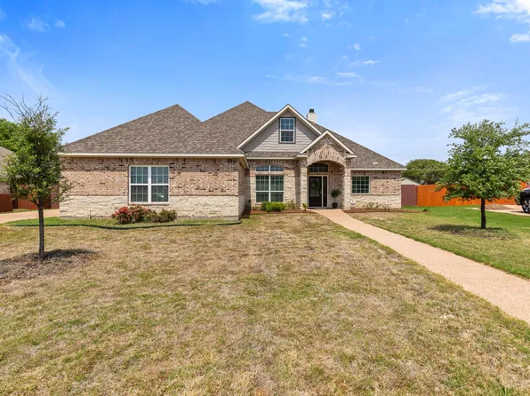 805 Day Star Dr, Hewitt, TX 76643