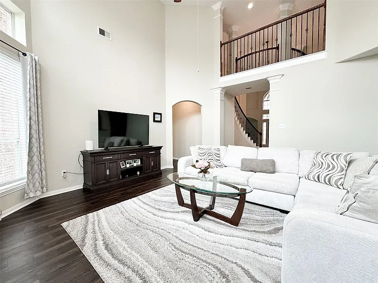 6118 Coastal Grove Ln — Photo 11