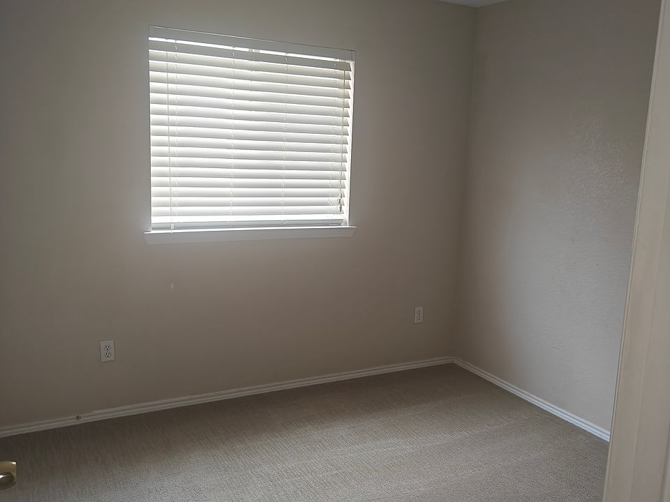 1st image of 1077 Enfilar Ln