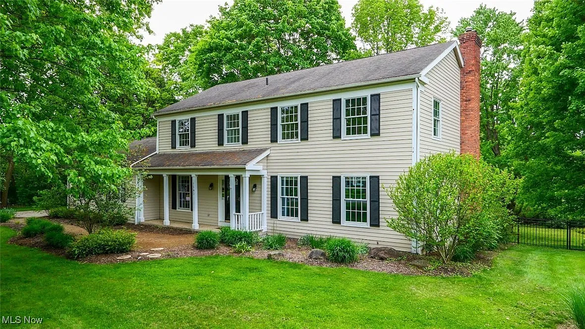 7500 Lascala Dr photo 1