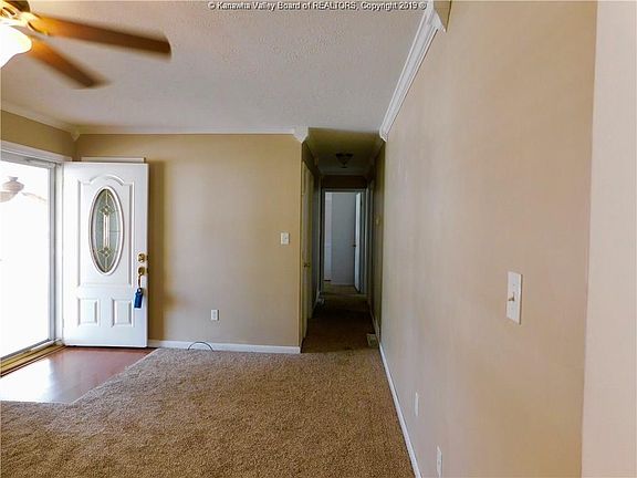5th image of 107 Pinehurst Dr