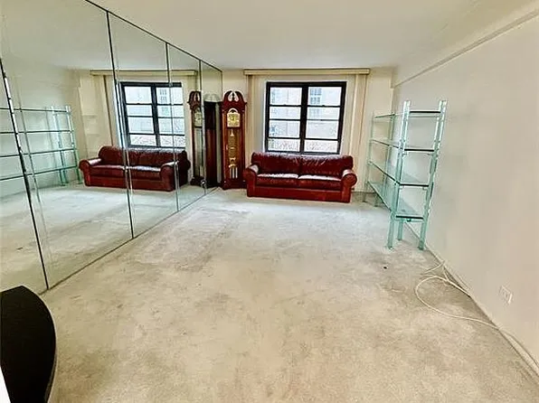 32-20 89th St #309, East Elmhurst, NY 11369