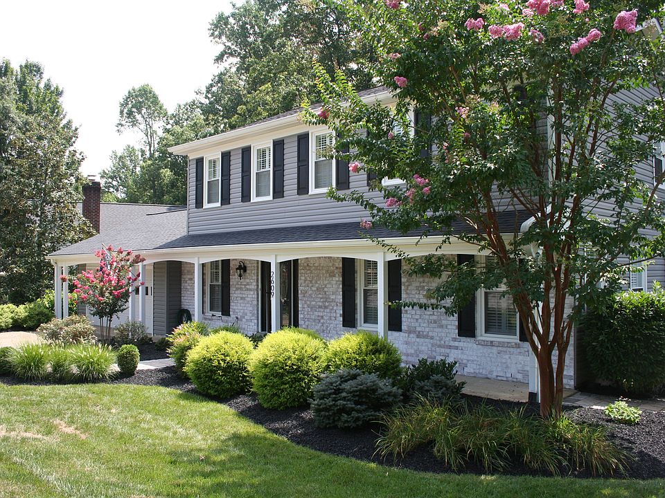 1st image of 2609 Deepford Dr