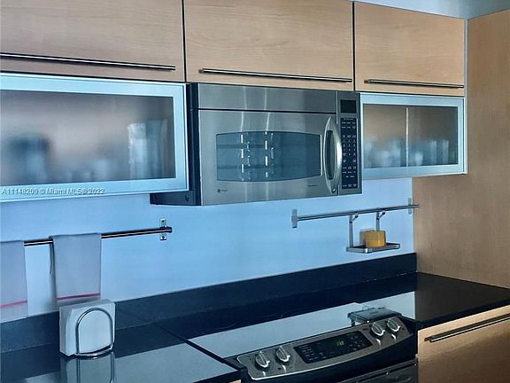 5th image of 951 Brickell Ave APT 2401