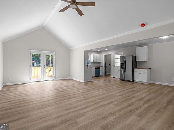 5th image of 108 Beaver Run