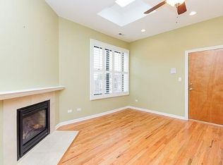 2452 W Iowa St #6, Chicago, IL 60622