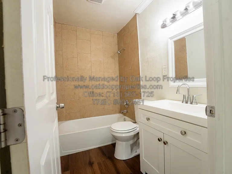 220 Armstrong St — Photo 17