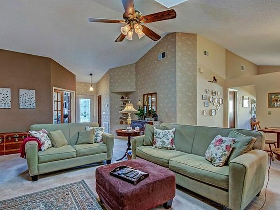 2nd image of 494 Autumn Oaks Pl
