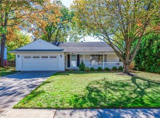 20107 Mercedes Ave, Rocky River, OH 44116