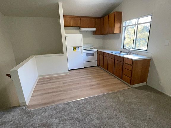 4th image of 736 Soto St #B