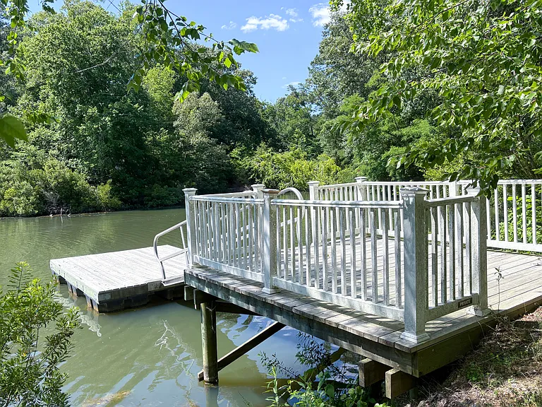 Condo amenities - lake with fishing dock
