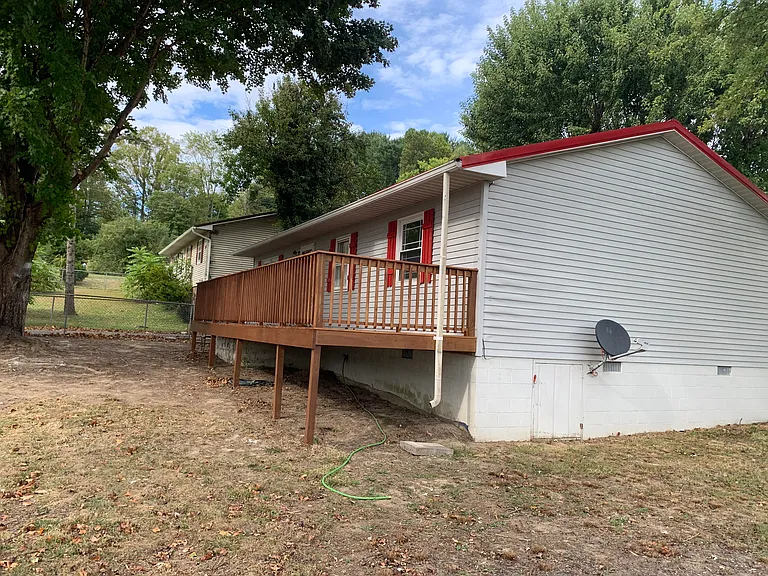 2 Coleman Cir — Photo 3