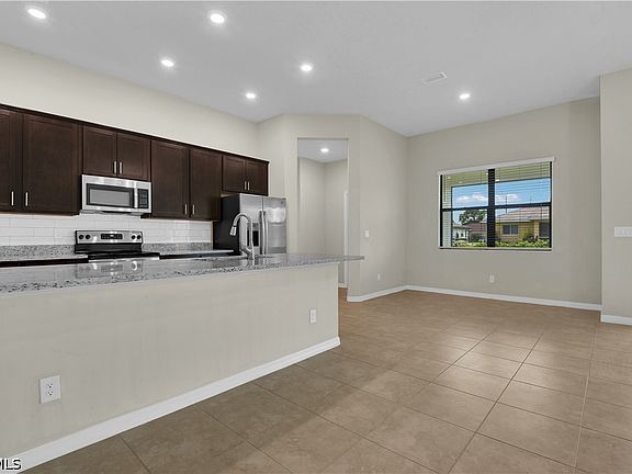 4th image of 4128 NE 21st Ave