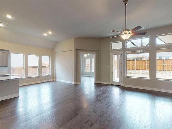 3rd image of 7601 River Park Dr
