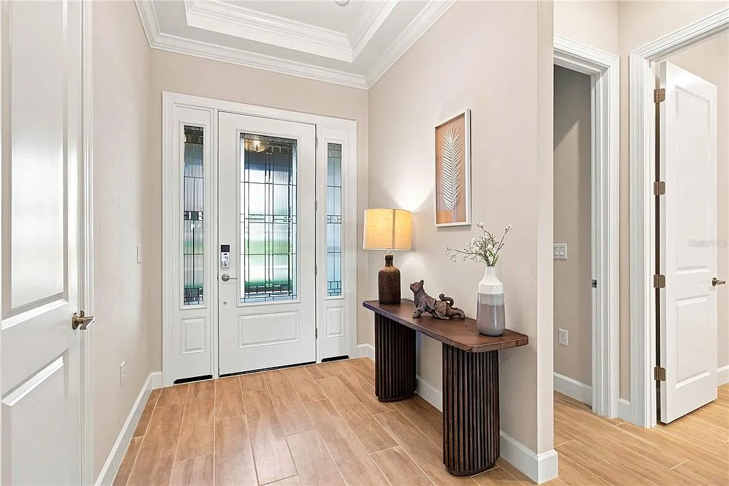 3 bed, 3.0 bath, 2344 sqft, $5,700 — Photo 4