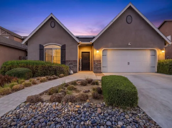 2122 W Bryman St, Hanford, CA 93230
