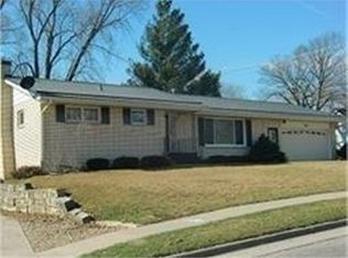 300 E 8th St, West Liberty, IA 52776