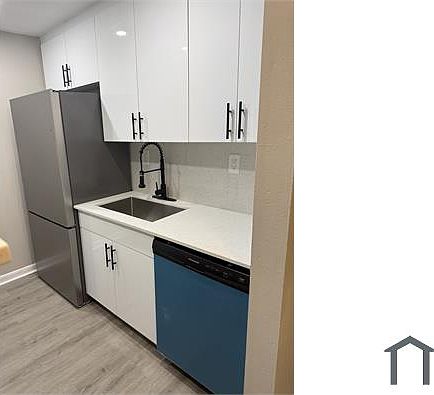 3rd image of 1850 N Congress Ave APT 207