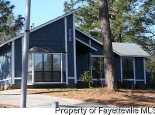 2020 Lakemeadow Dr, Fayetteville, NC 28304