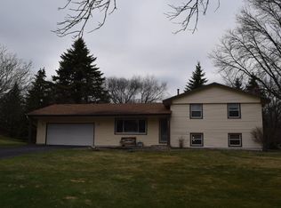 3675 Union Terrace Ct N, Plymouth, MN 55441